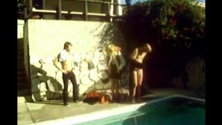 The Winning Stroke (USA 1973) (Cyndee Summers, Isis Taylor, John Holmes, Orita De Chadwick, Ric Lutze)