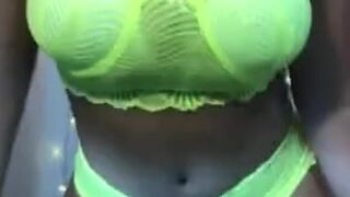 De Lingerie Verde Pra Você ! | Parte 1 | Funk # 22