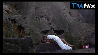 Eva Cobo Breasts Scene in Femmes