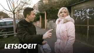 Blonde Slut Zazie Skymm Gets Naughty With Worker And Rides Him Good After Helping Her - LETSDOEIT