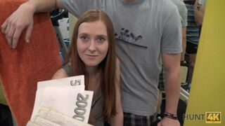 HUNT4K Cuckold for cash permits hunter to fuck his GF in the empty gym