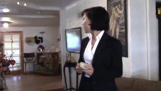 PropertySex Mia Austin {720p}