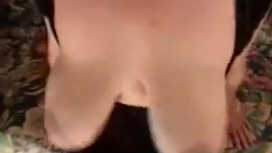 bouncing boobs