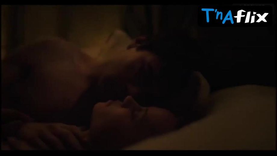 Ekaterina Kovalchuk Breasts Scene in Naslediye