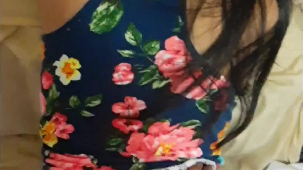 Terminamos Cogiendo en la sala de mientras sus papás salen