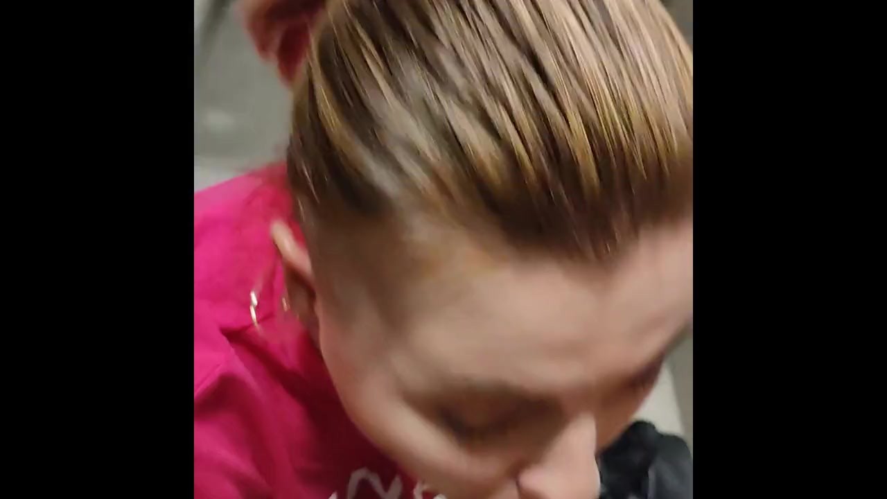 Mall Encounter: Seductive Flirt & Intense Oral Surprise in POV!