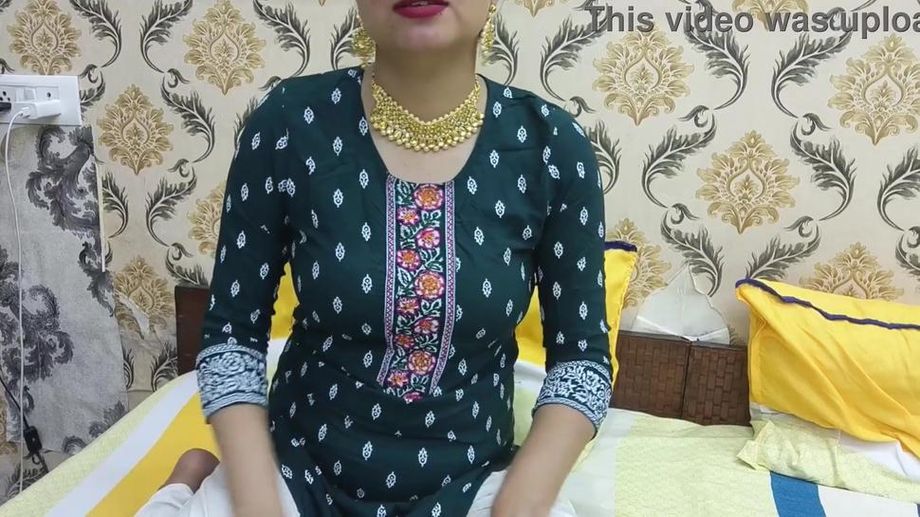 Indian Punjabi Ma putt new Desi chudai full gaaliyan Punjabi full HD Desi sardarni stepmom fucked with big dick bund Mari in Kit