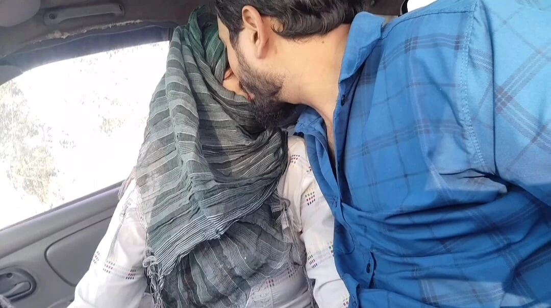 Muslim girl fucked in car - indian muslim girl porn videos