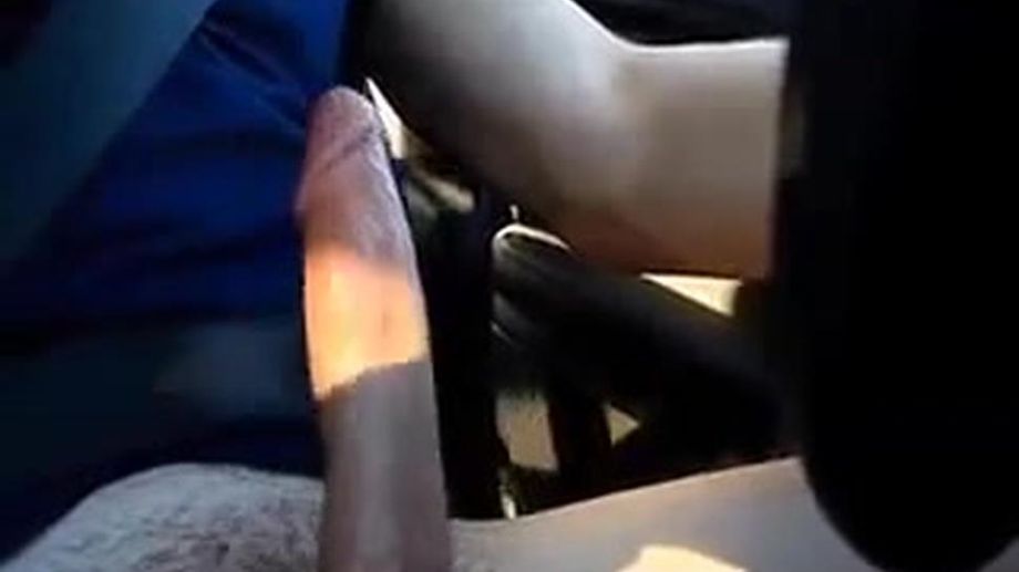 Pretty ass chick sucking cock on car and eat cum!