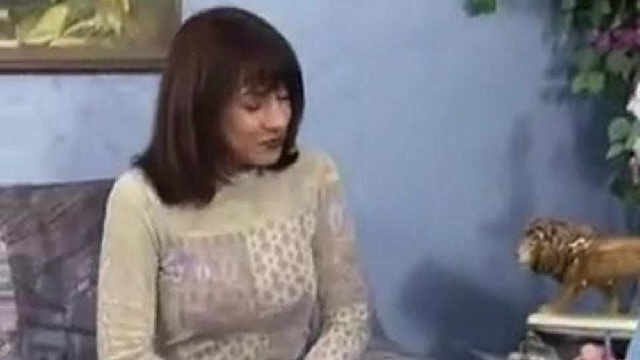 Well-kept German housewife loves to doggy