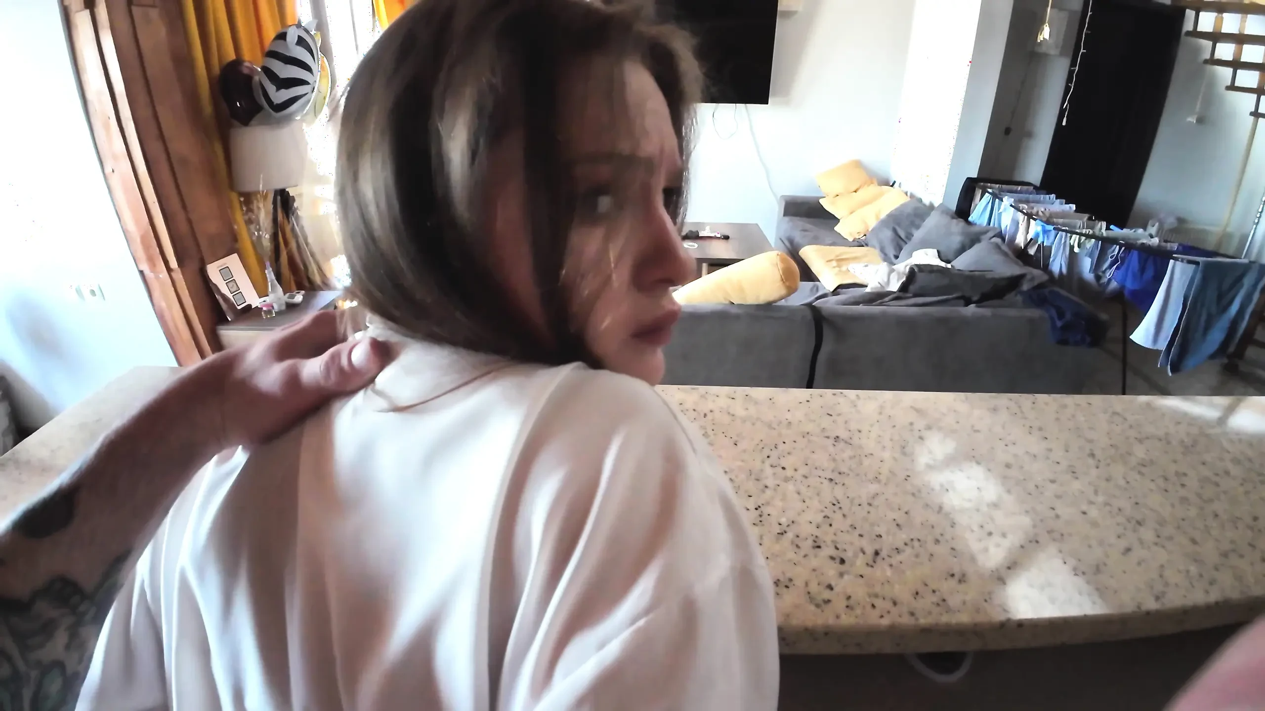 POV: The stepsister asked me not to inside, but I couldn't resist.