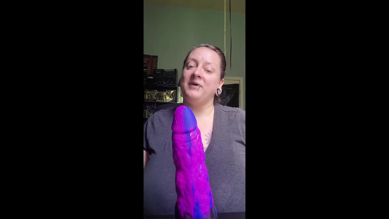 Mature BBW Milf from the Mommy Domme agency tests your dedication to the lifestyle