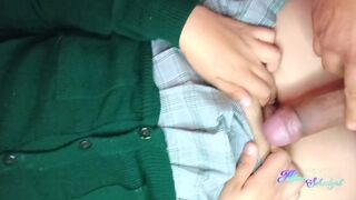 SUMISA COLEGIALA DE SECUNDARIA SE DEJA COGER EN SECRETO POR SU HERMANASTRO SIN USAR CONDÓN