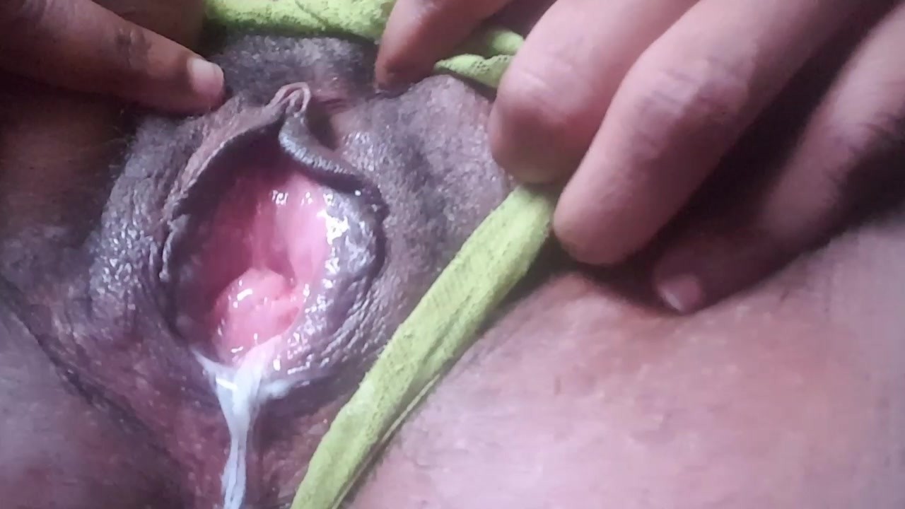BEST SQUIRT EVER ( NO HANDS)